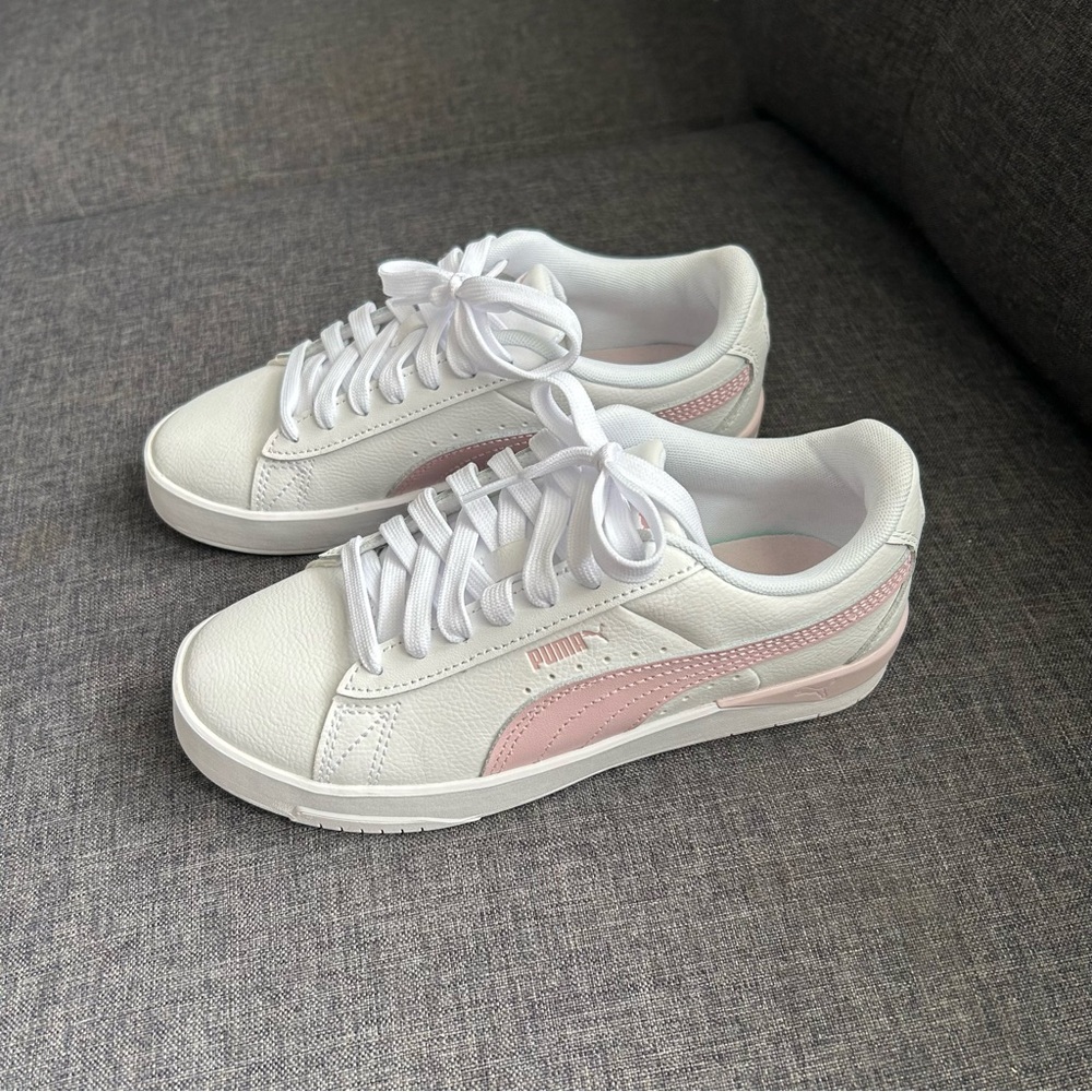 Puma White Sneakers Kids Size 4 Girl